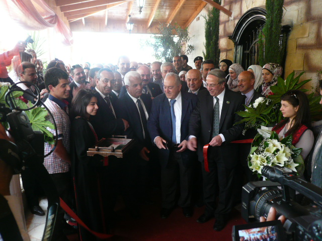 افتتاح معرض نابلس الاول للاثاث 2012 بمشاركة 30 شركة 29/4/2012
