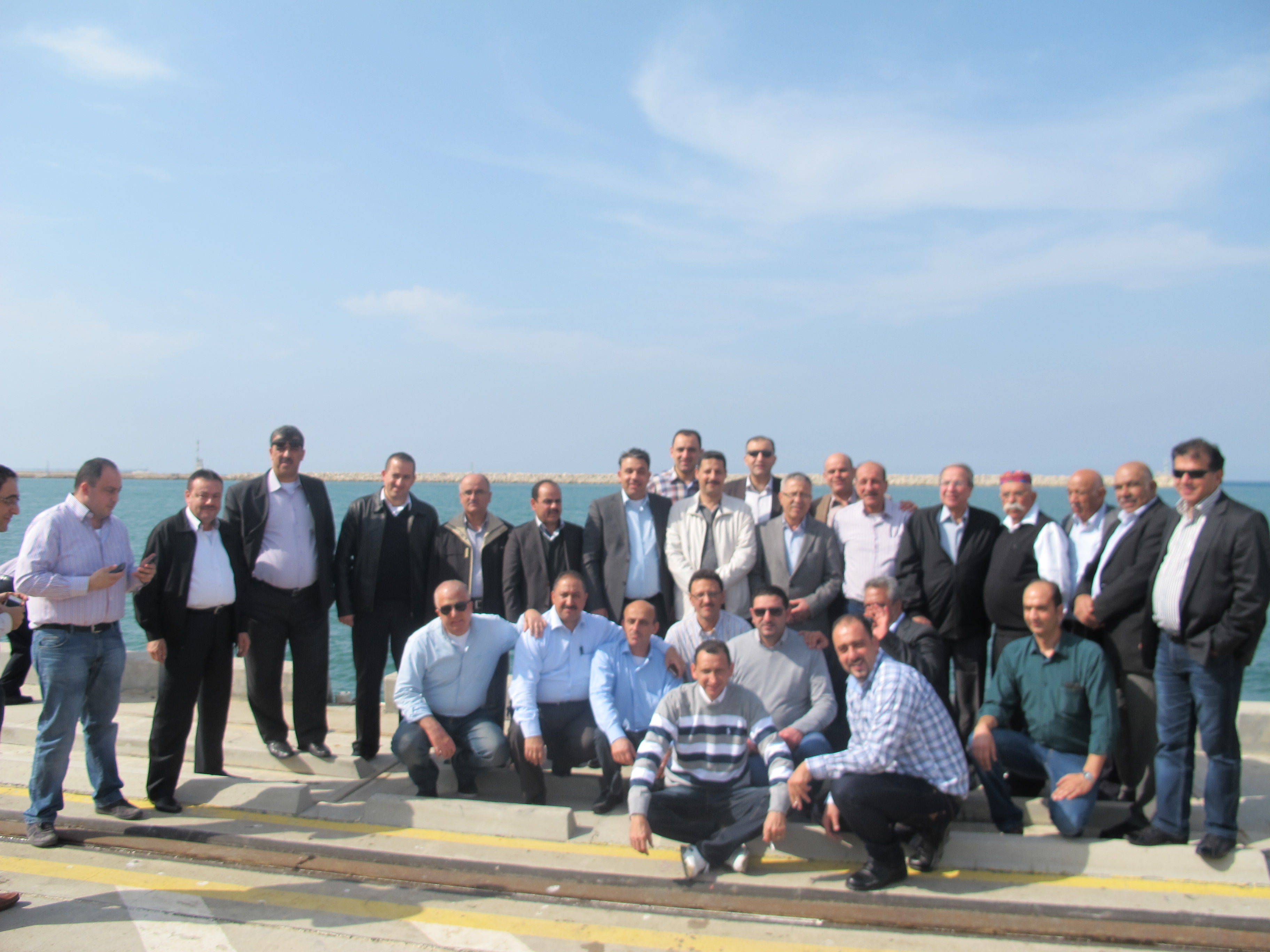 غرفة تجارة وصناعة نابلس وعدد من اعضاء هيئتها العامة يزورون ميناء حيفا 25/3/2014