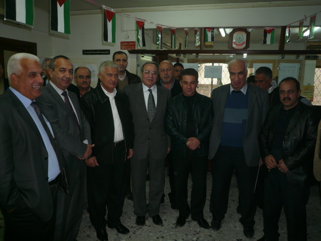 رئيس واعضاء غرفة تجارة وصناعة نابلس  يستقبلون عباس زكي والوفد المرافق له