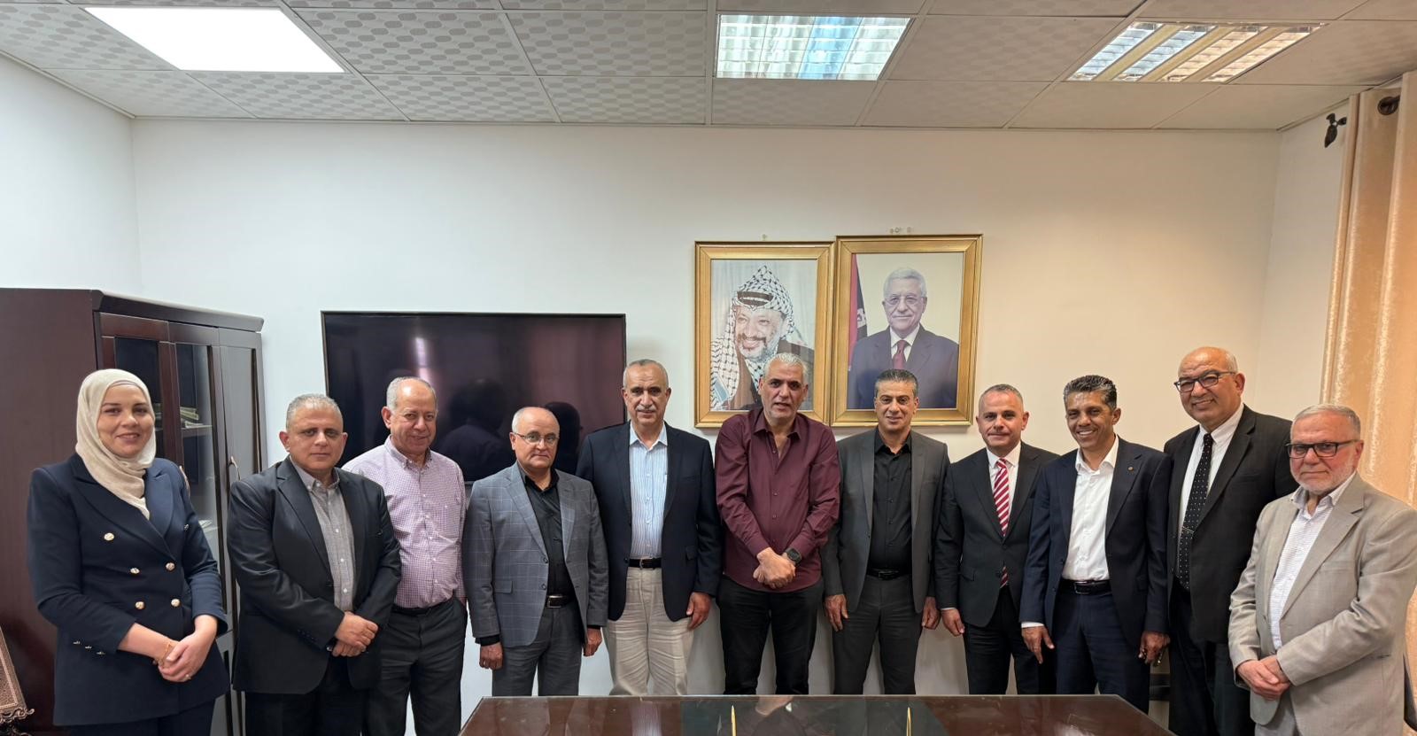 بناء على طلب غرفة تجارة نابلس لقاء يجمع ممثلي اتحاد الغرف التجارية وغرفة نابلس ولجنة الضرائب مع ممثلي وزارة المالية 14-5-2026